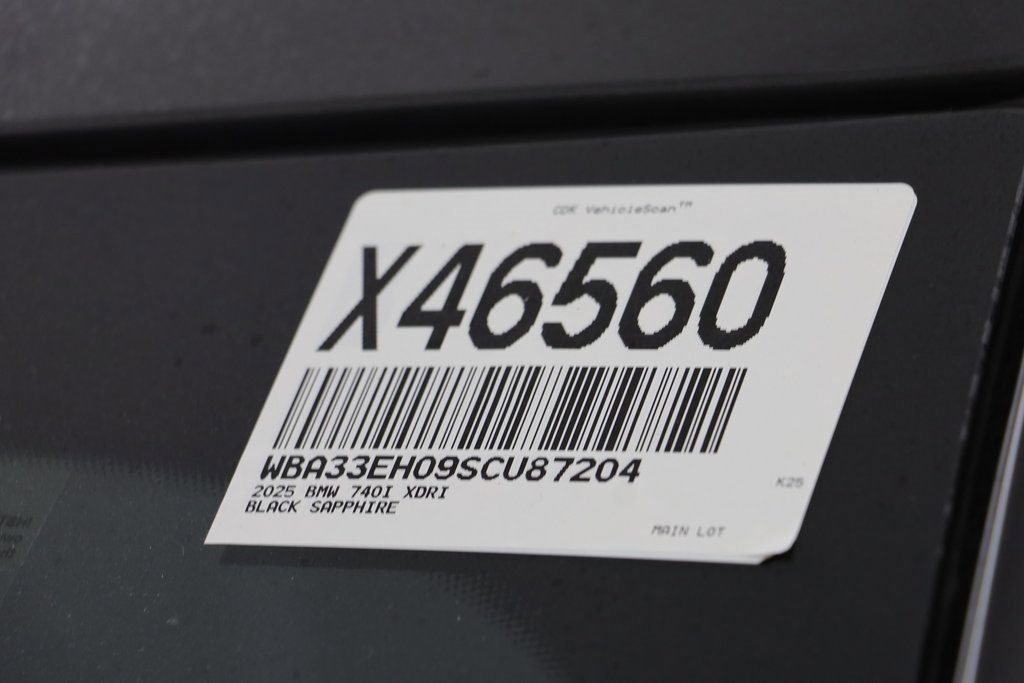 Certified 2025 BMW 740i xDrive w/ Premium Package image 26