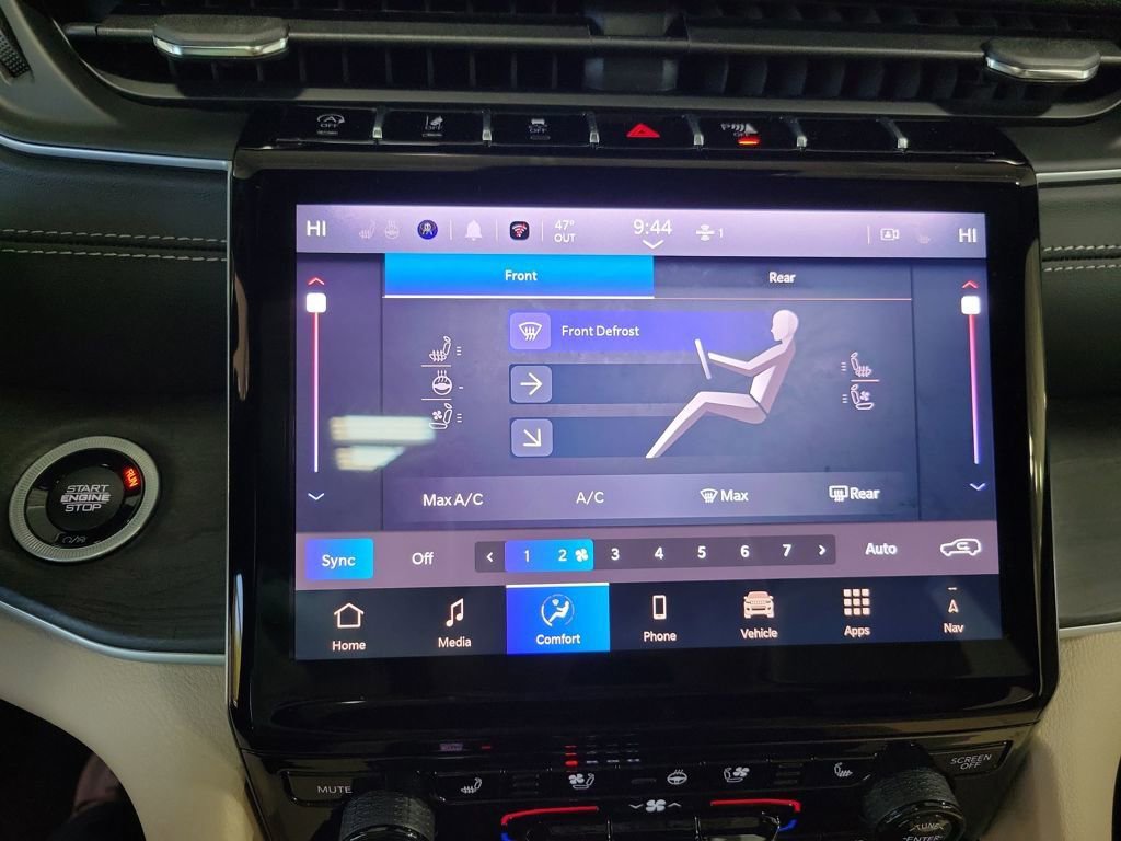 New 2025 Jeep Grand Cherokee L Limited w/ Luxury Tech Group II image 18