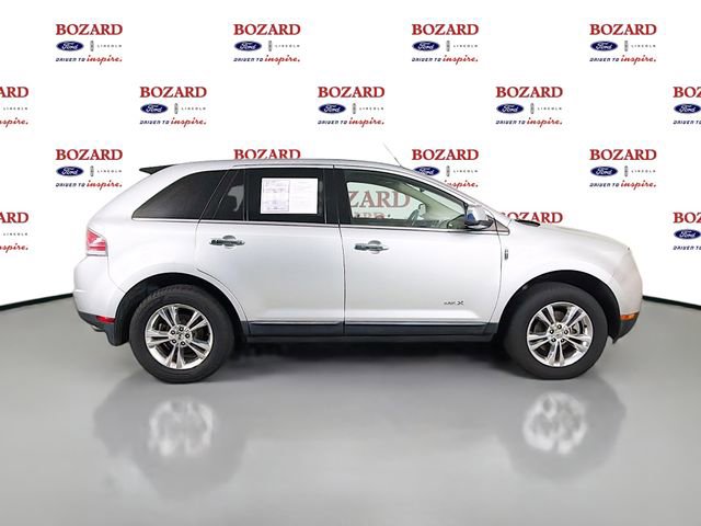 Used 2010 Lincoln MKX 2WD image 9