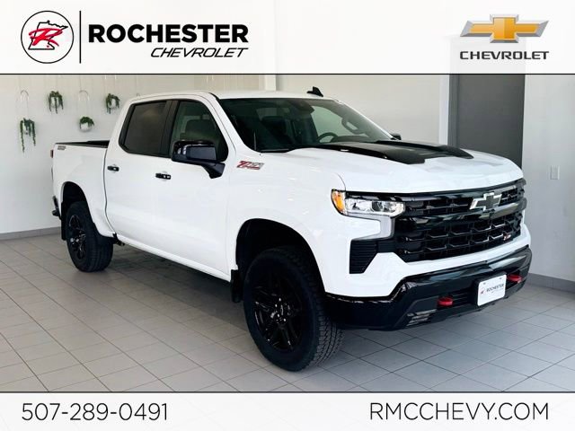 Used 2025 Chevrolet Silverado 1500 LT Trail Boss w/ Convenience Package II AWD/4WD image 1