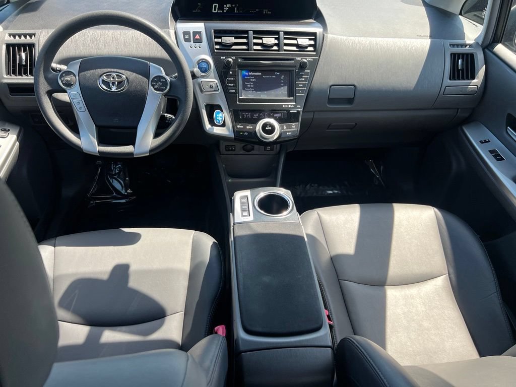 Used 2012 Toyota Prius V Five FWD image 17