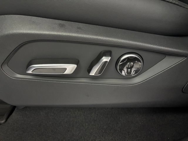 Certified 2026 Acura MDX FWD w/ Technology Package image 11