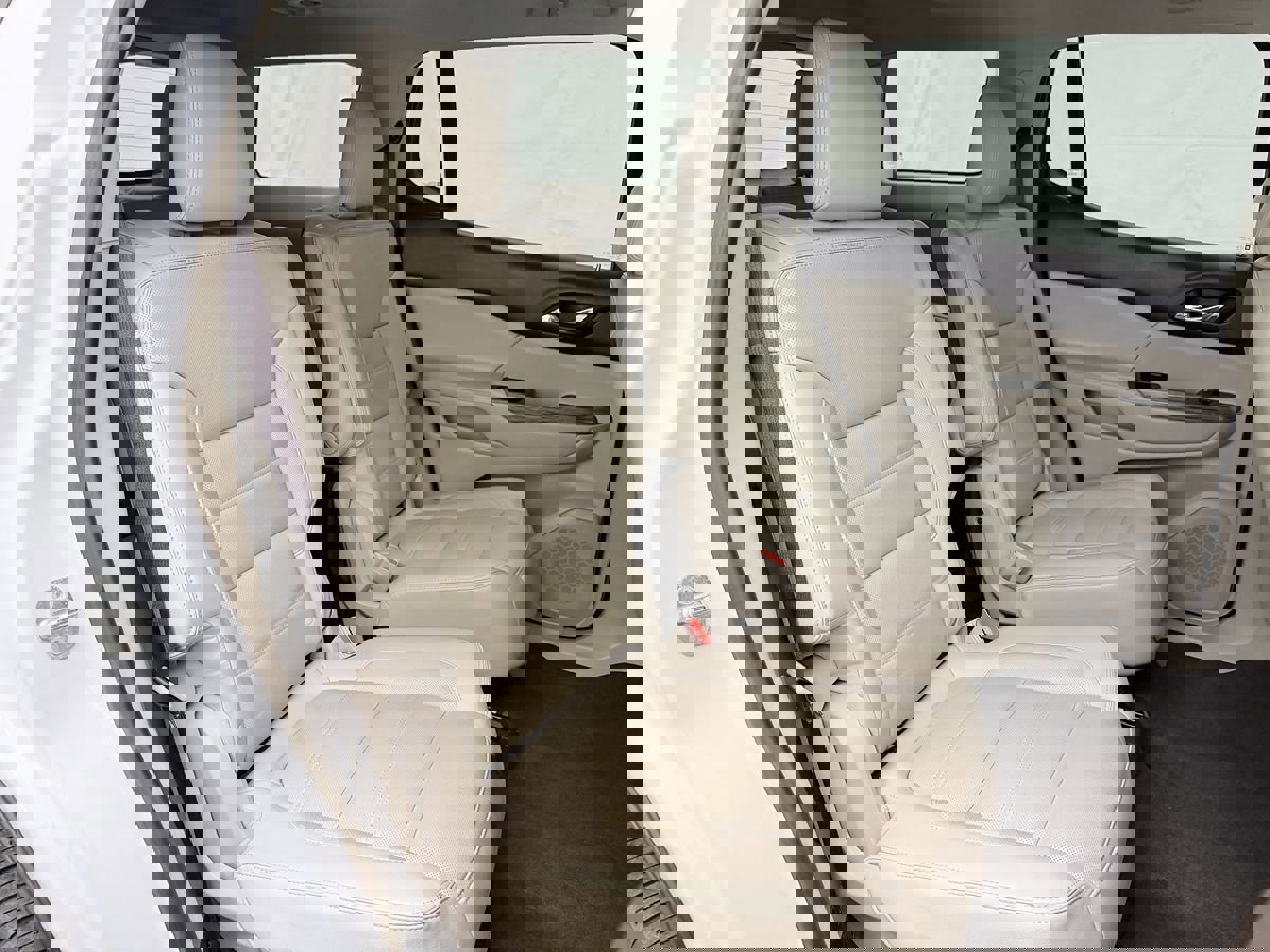 Used 2018 GMC Acadia Denali w/ Technology Package image 26