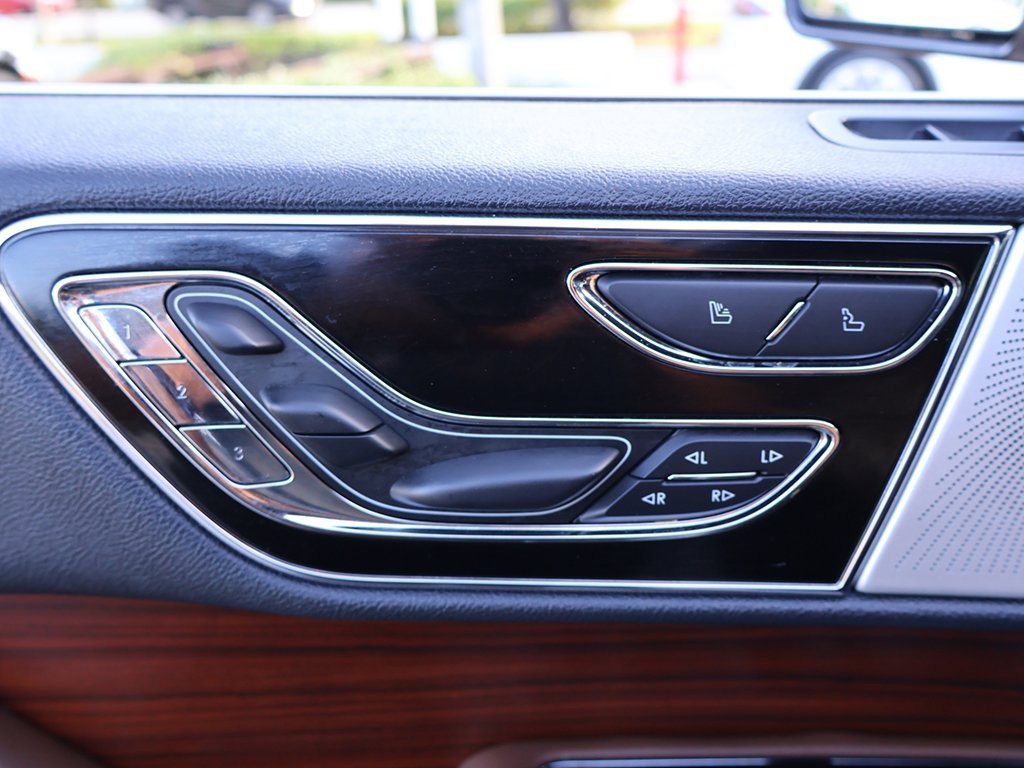 Used 2022 Lincoln Navigator Reserve image 49