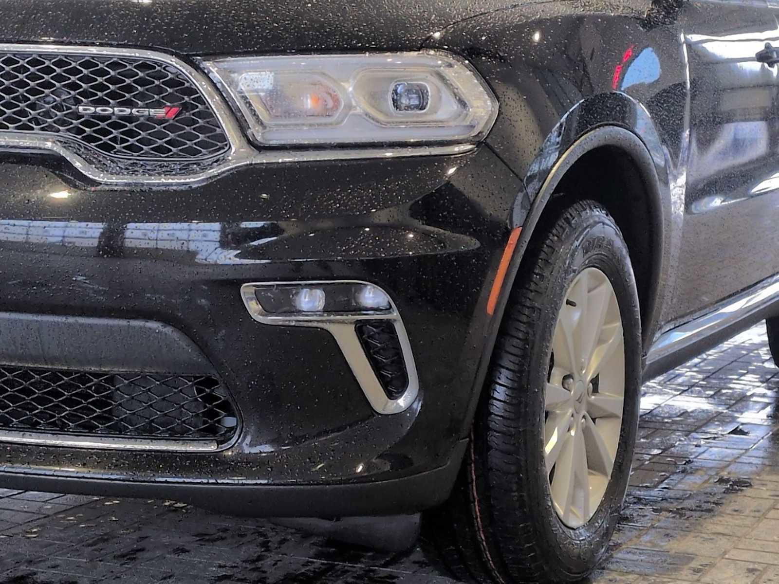 Used 2022 Dodge Durango SXT image 11