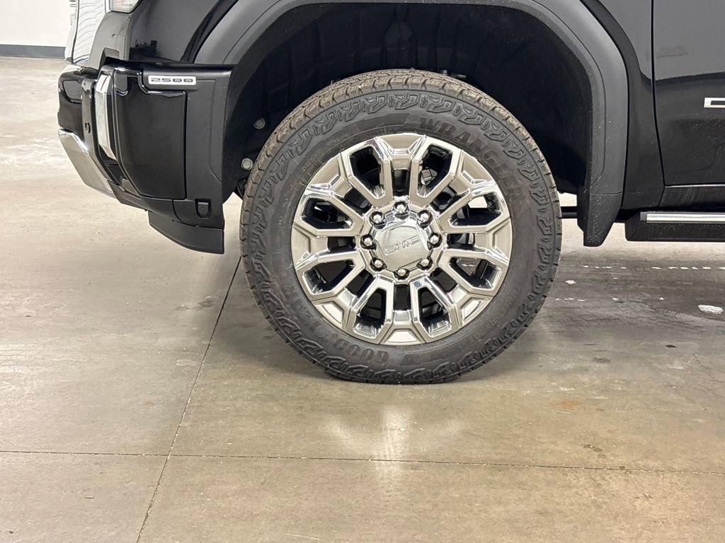 New 2026 GMC Sierra 2500 Denali w/ Denali Reserve Package image 8
