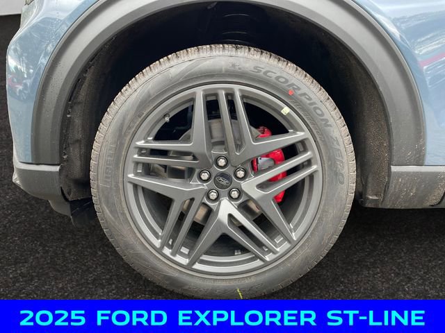 New 2025 Ford Explorer ST-Line w/ Premium Package image 14