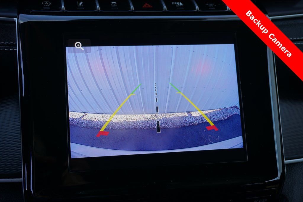 Used 2024 Jeep Grand Cherokee Laredo image 32