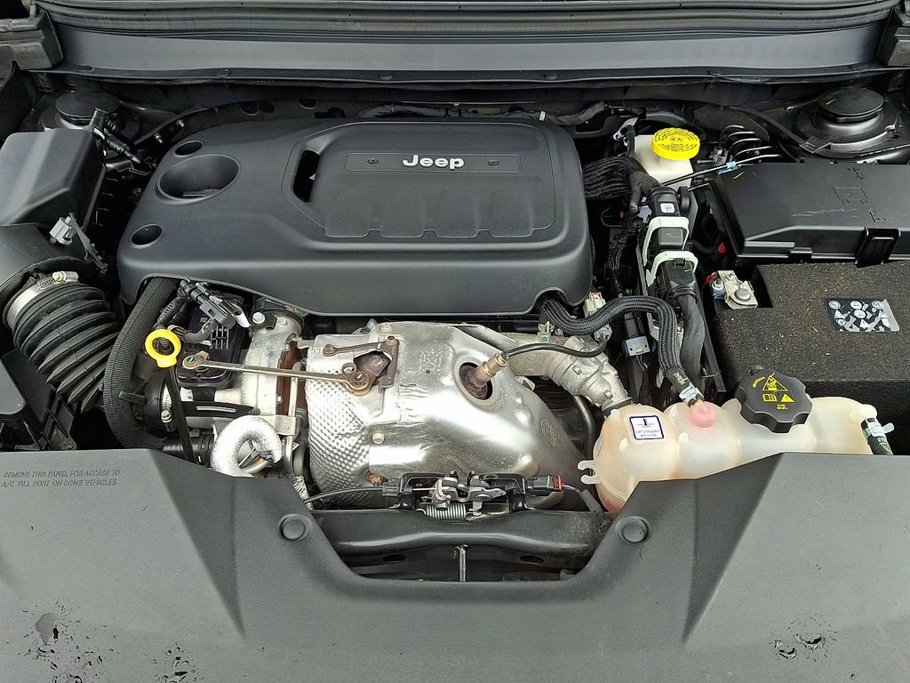 Used 2022 Jeep Cherokee Latitude Lux w/ Sun & Sound Group image 27