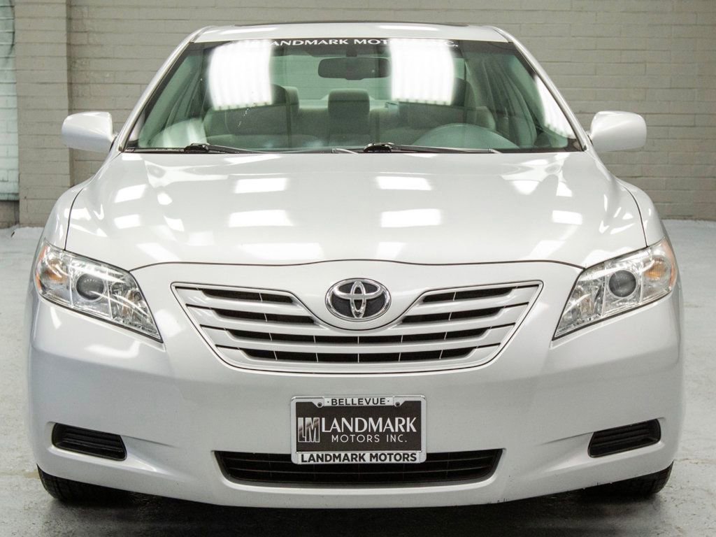 Used 2008 Toyota Camry LE image 4