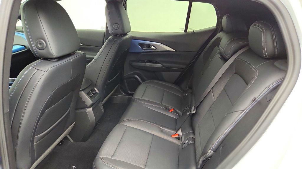 Used 2024 Chevrolet Equinox EV LT FWD image 20