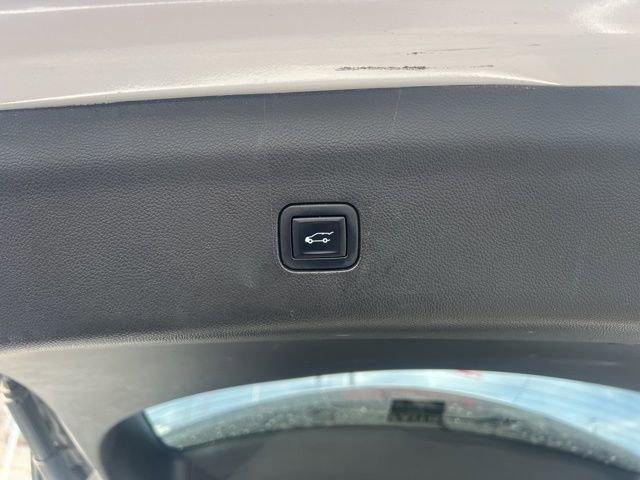 Used 2020 Buick Enclave Avenir w/ Avenir Technology Package image 16