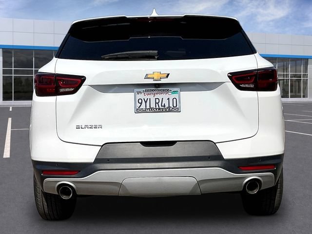 Used 2026 Chevrolet Blazer LT FWD image 4