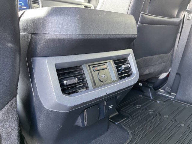 Used 2024 Ford F350 Lariat w/ Lariat Ultimate Package AWD/4WD image 10