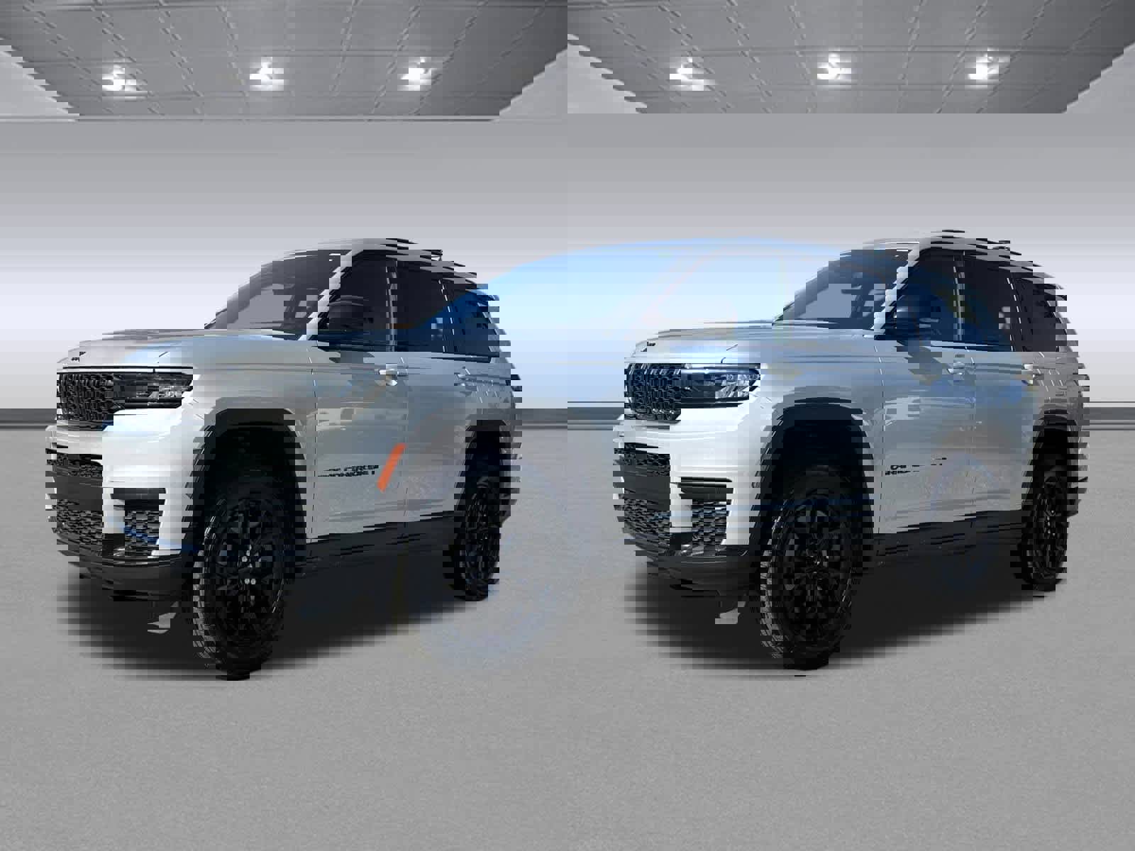 Used 2024 Jeep Grand Cherokee L Laredo image 3