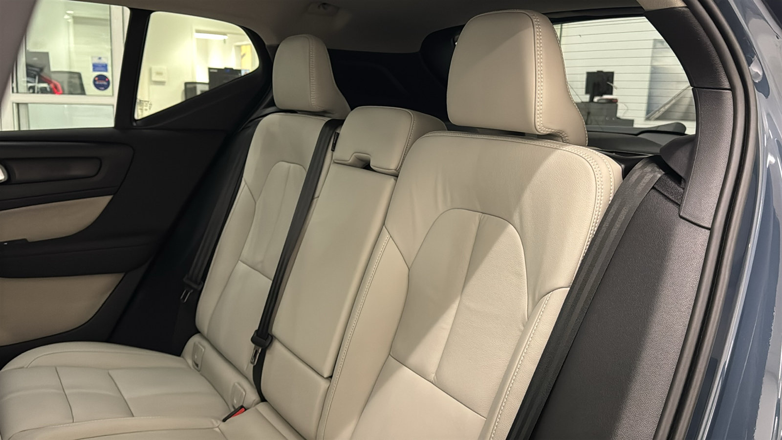 New 2026 Volvo XC40 B5 Ultra w/ Climate Package AWD/4WD image 26