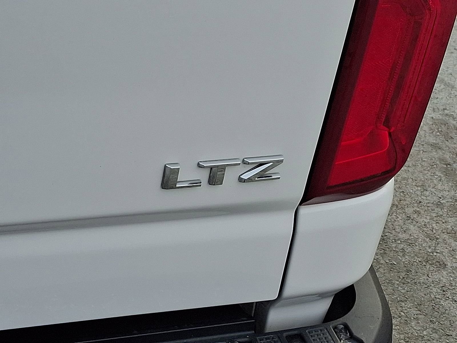 Used 2022 Chevrolet Silverado 3500 LTZ w/ LTZ Plus Package image 30