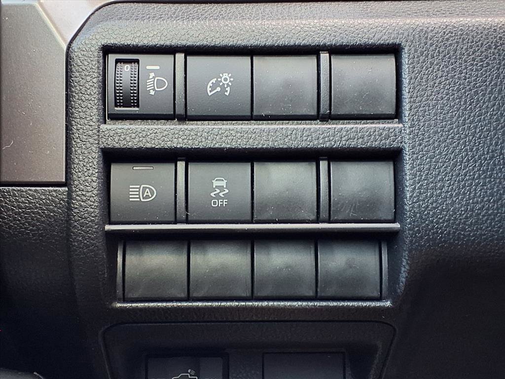 Certified 2025 Toyota Tacoma SR5 image 22