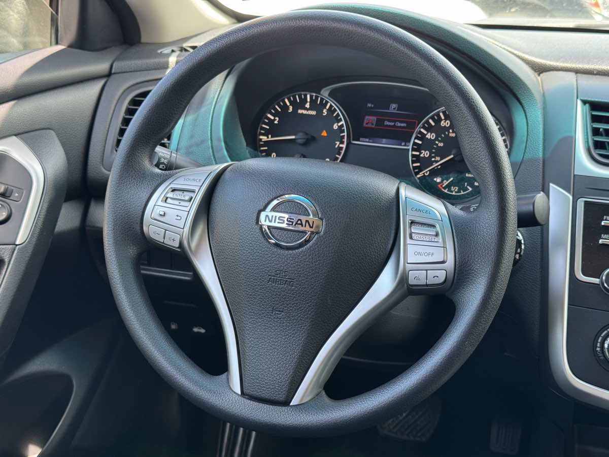 Used 2018 Nissan Altima 2.5 S FWD image 18