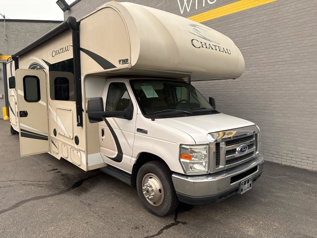 Used 2016 Ford E-450 and Econoline 450 Super Duty w/ Motorhome Prep Package RWD image 1