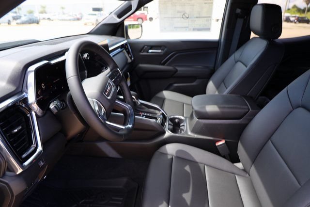 New 2026 GMC Canyon Elevation w/ Convenience Package RWD image 10