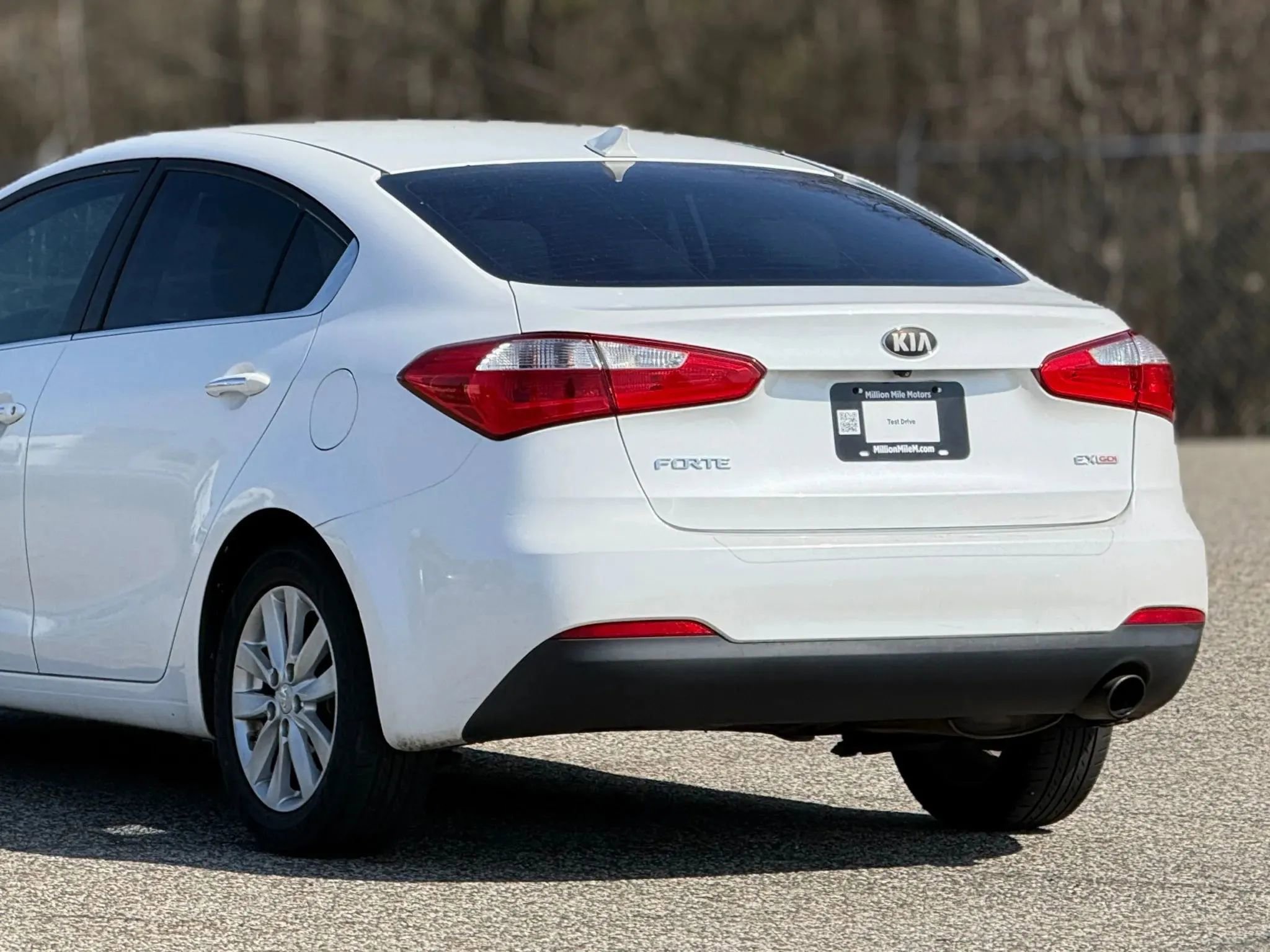 Used 2014 Kia Forte EX image 16