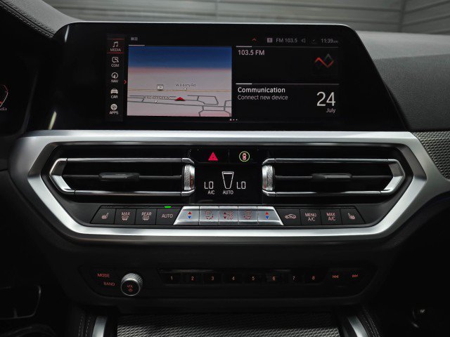 Used 2023 BMW M440i Convertible w/ Premium Package RWD image 26