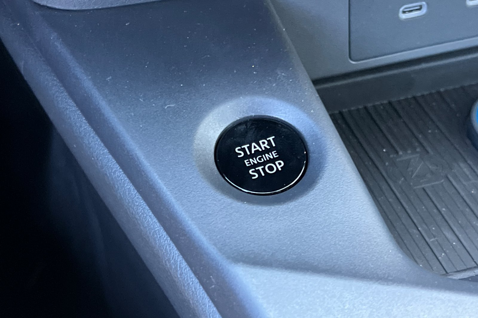 New 2027 Nissan Sentra SR w/ Floor Mat Package FWD image 18
