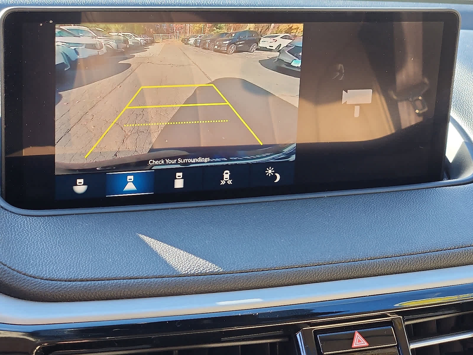 Used 2023 Acura MDX SH-AWD image 19