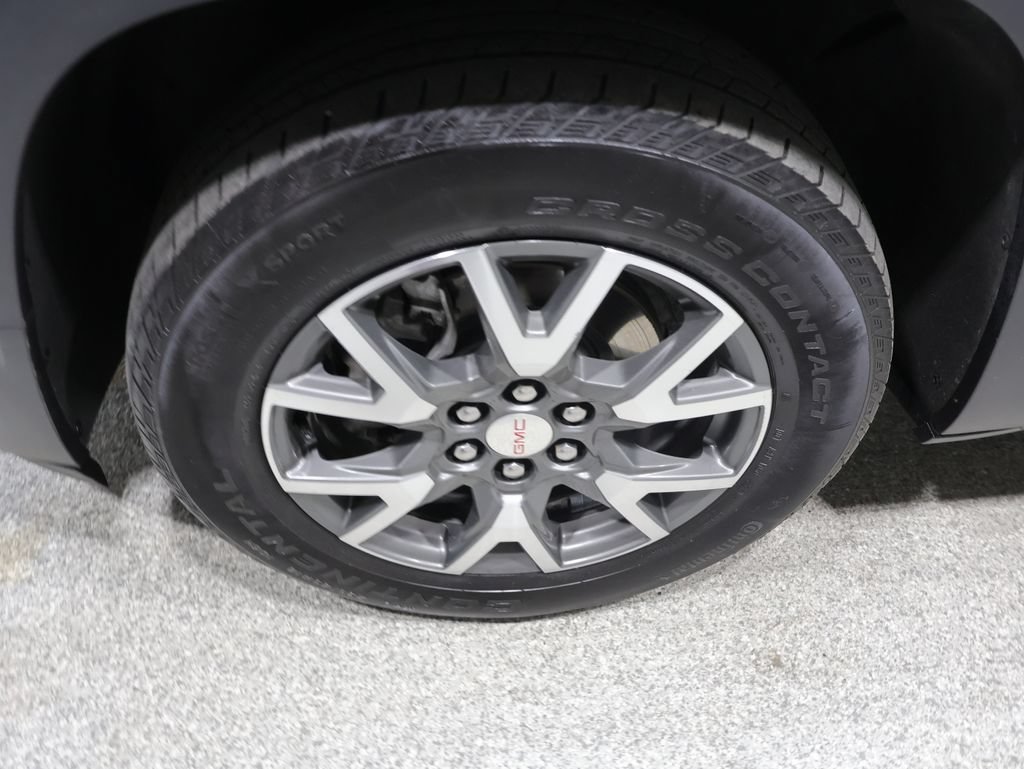 Used 2023 GMC Acadia SLE AWD/4WD image 8