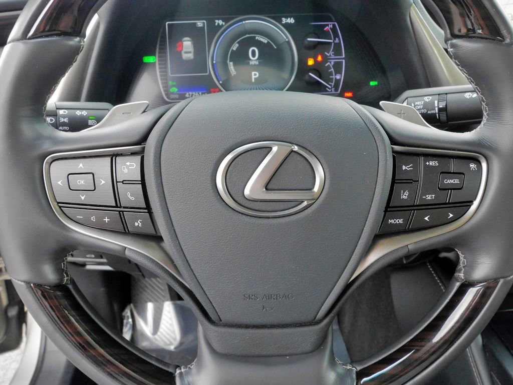 Used 2019 Lexus ES 300h w/ Accessory Package 2 image 28