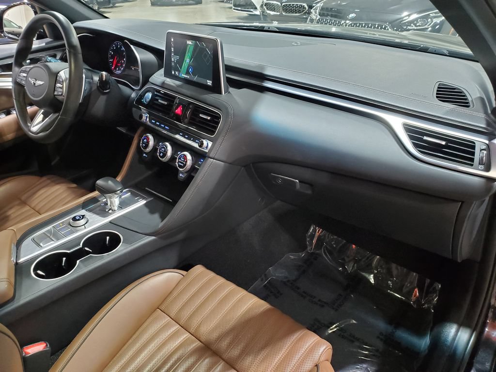 Used 2021 Genesis G70 3.3T RWD image 14