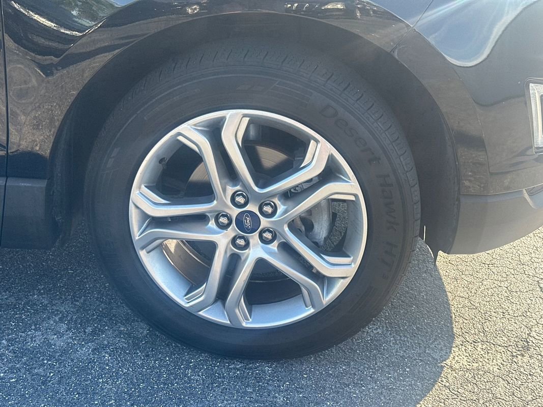Used 2018 Ford Edge Titanium w/ Equipment Group 301A image 12