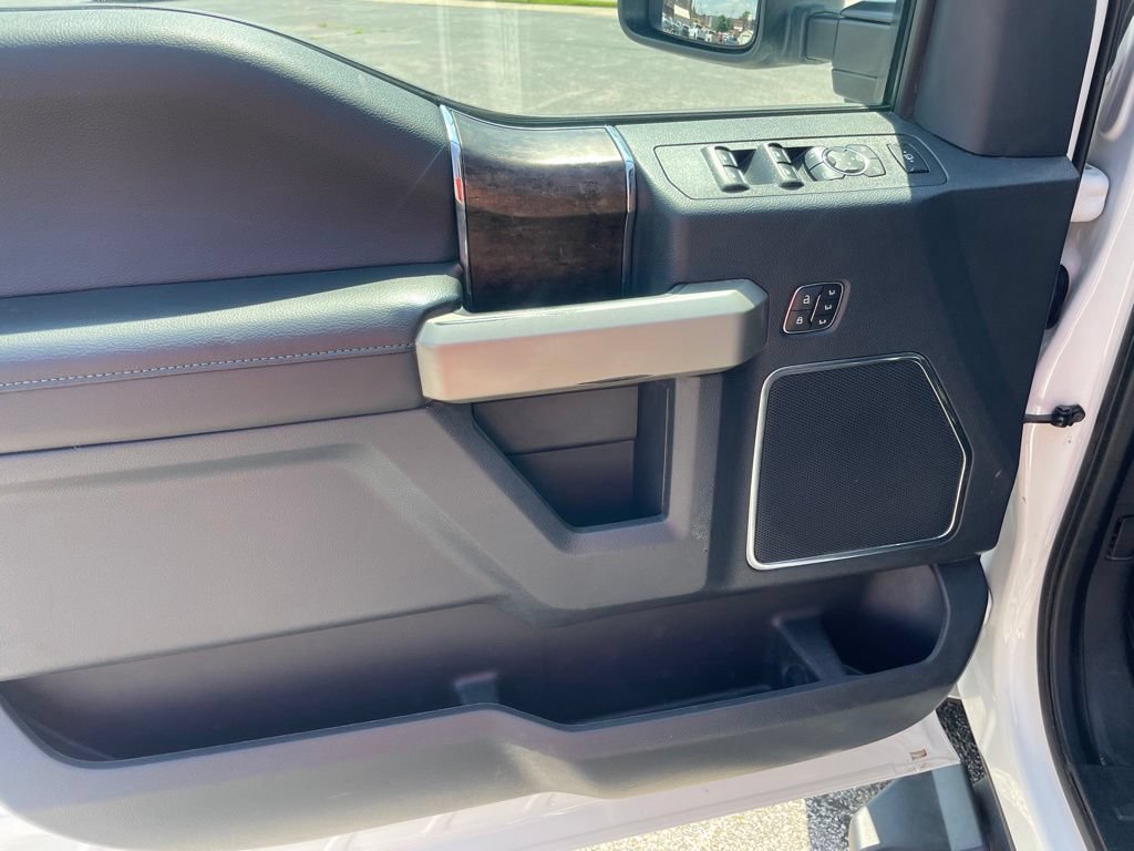 Used 2022 Ford F250 Lariat w/ Chrome Package AWD/4WD image 9