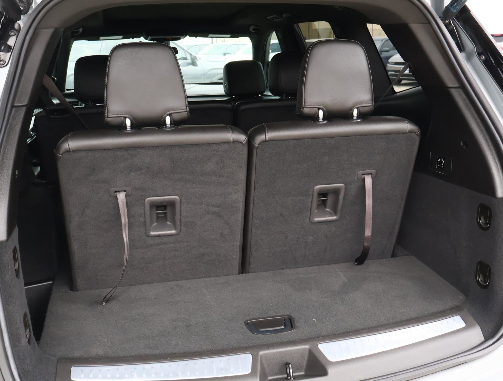 Certified 2024 Cadillac XT6 Luxury image 29