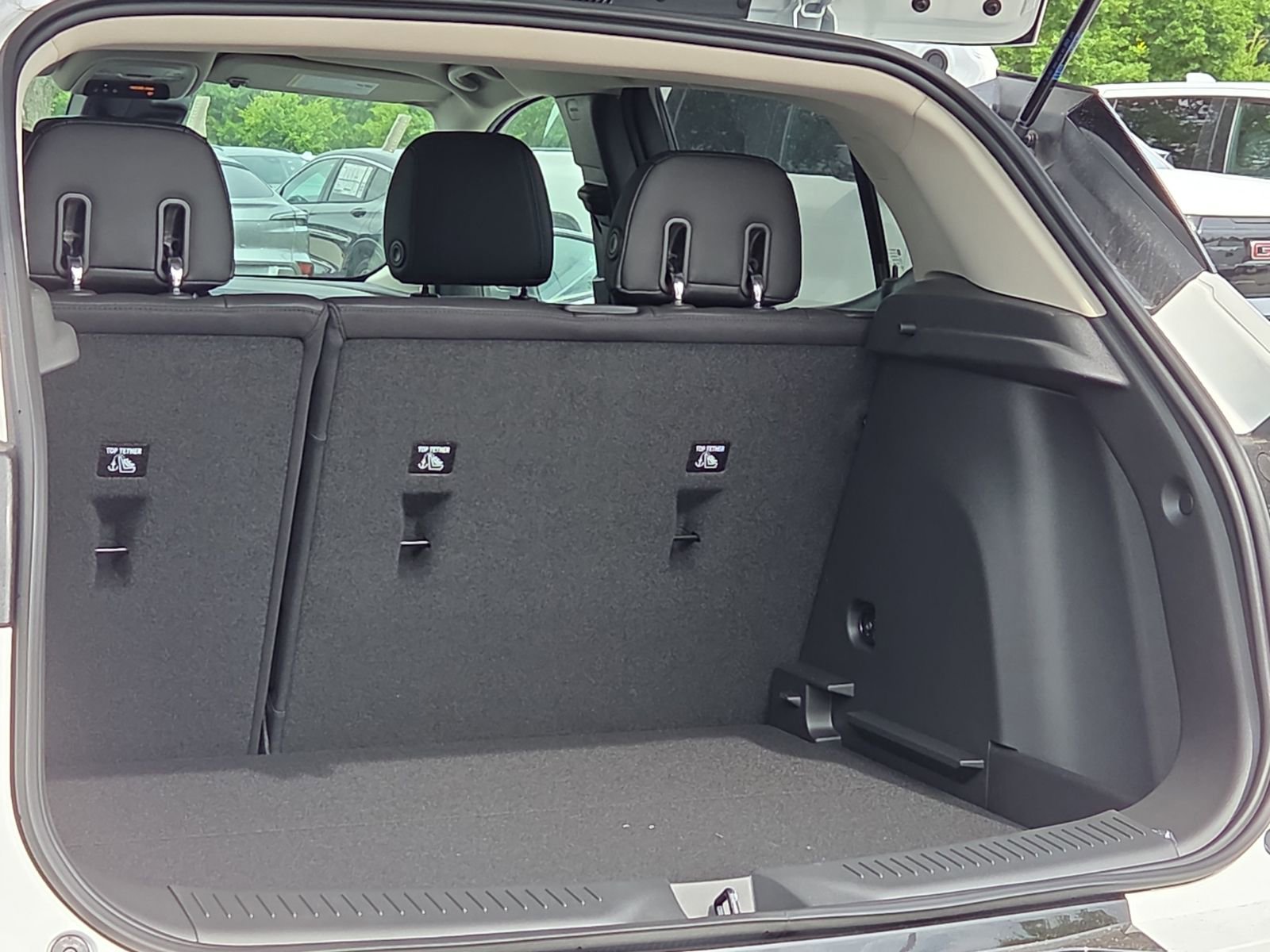 New 2026 Buick Encore GX Sport Touring w/ Advanced Technology Package FWD image 9