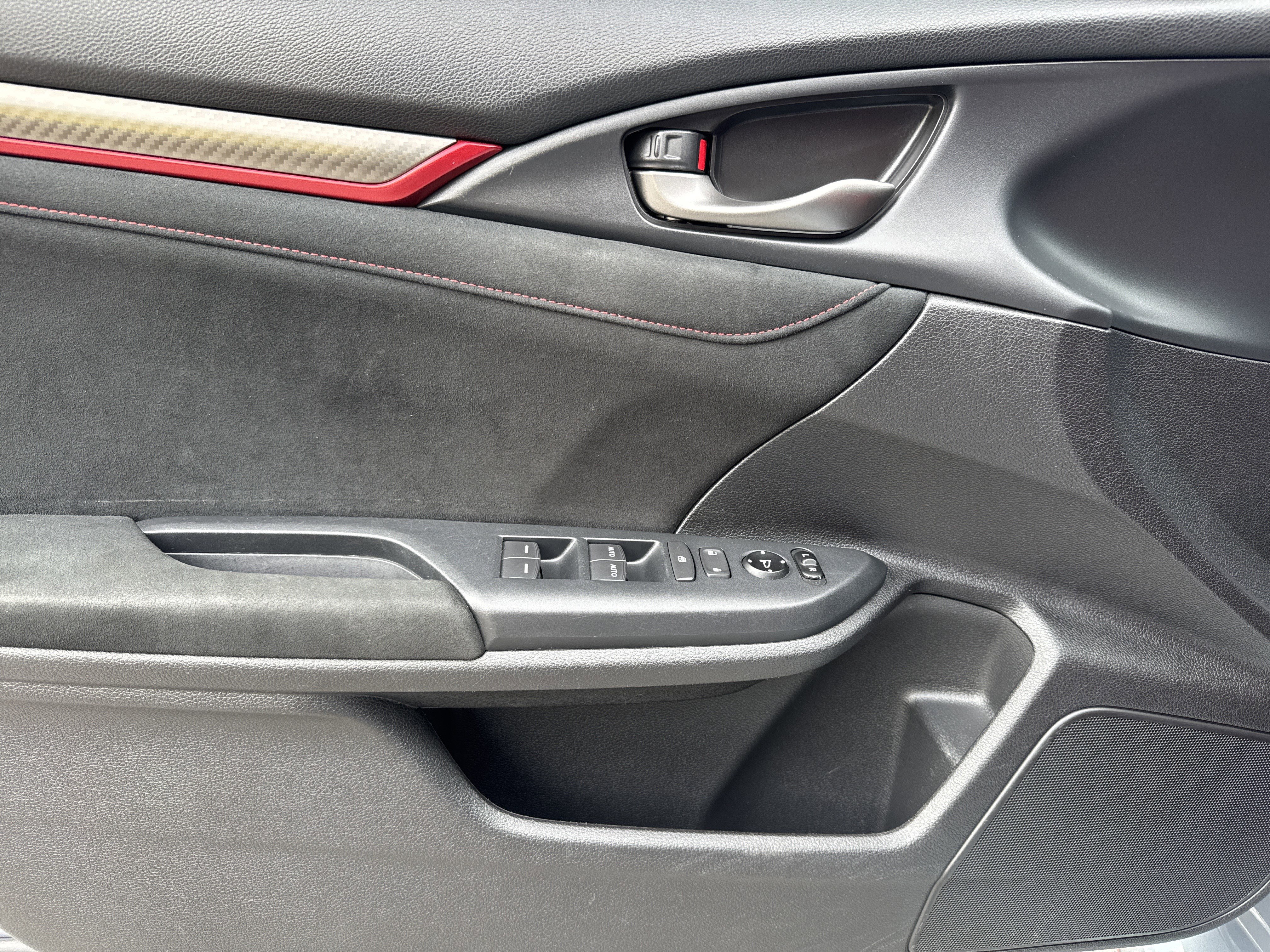 Used 2019 Honda Civic Type R image 14