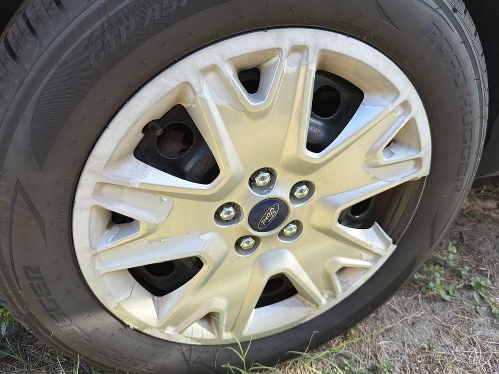 Used 2014 Ford Escape S FWD image 11