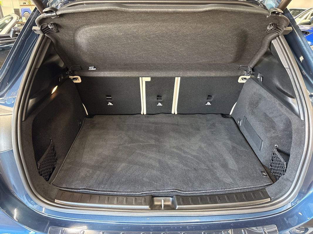 Used 2023 Mercedes-Benz GLA 250 4MATIC image 54