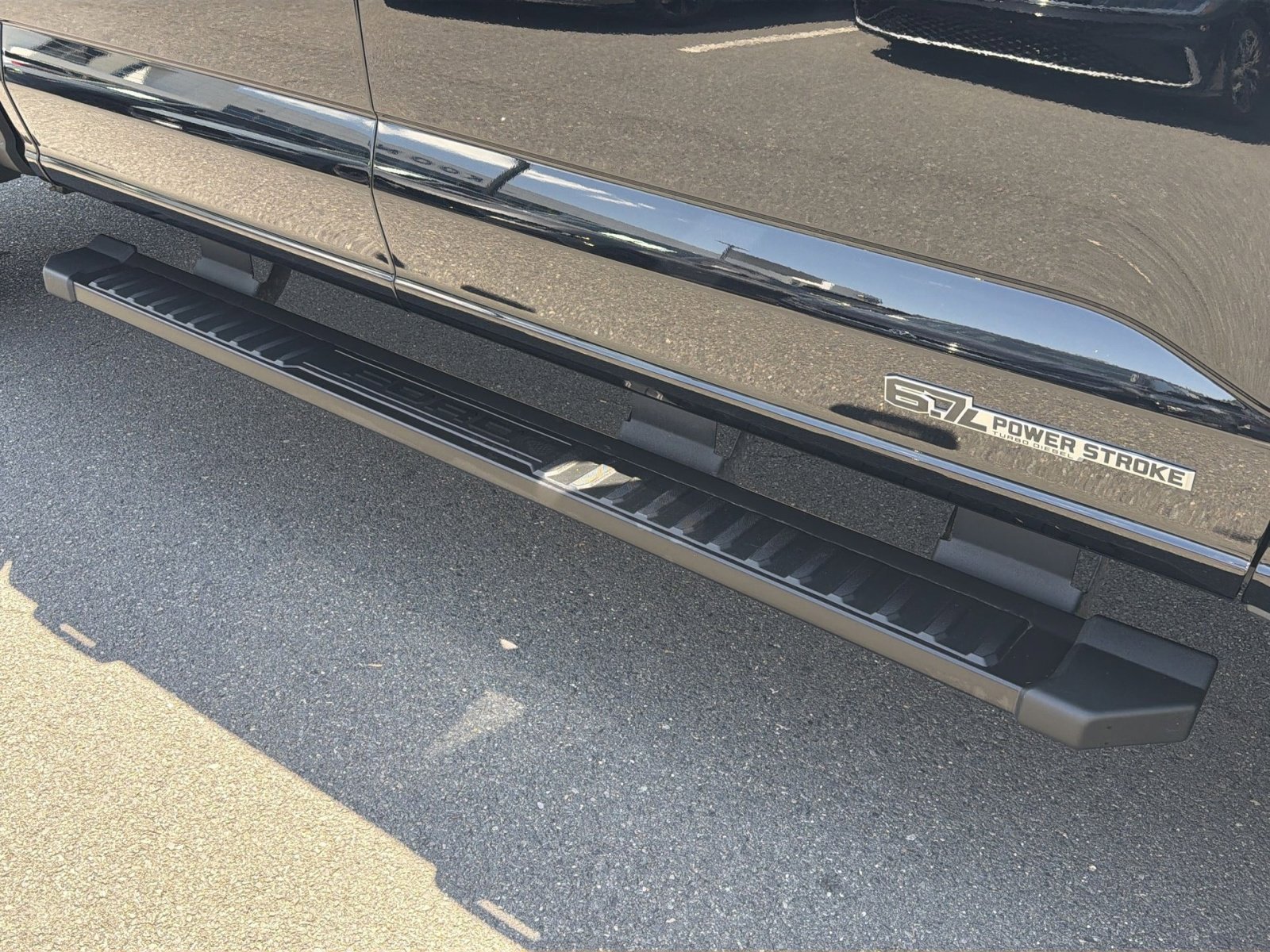 Used 2025 Ford F250 Lariat w/ Black Appearance Package AWD/4WD image 18