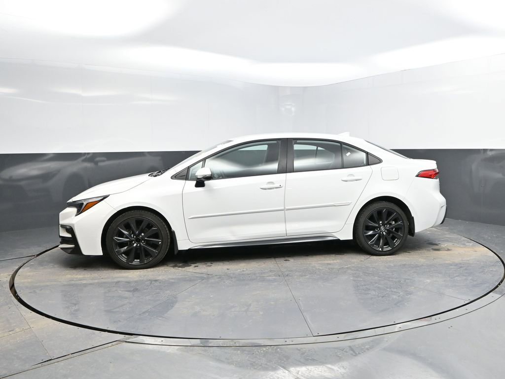 Used 2023 Toyota Corolla SE image 5