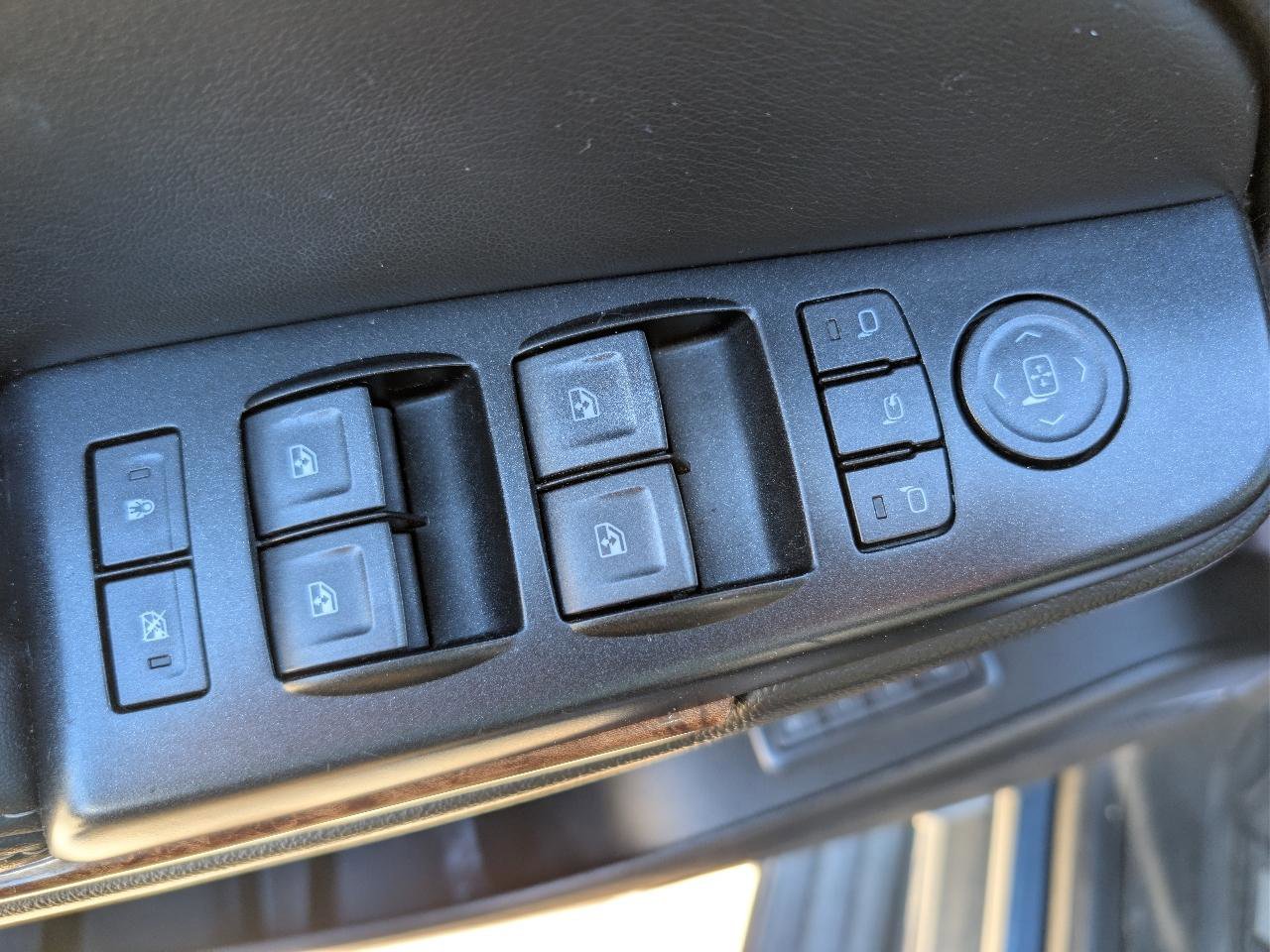 Used 2019 Chevrolet Tahoe Premier AWD/4WD image 20