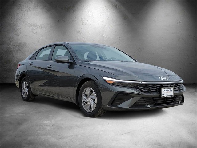 New 2025 Hyundai Elantra SE image 2