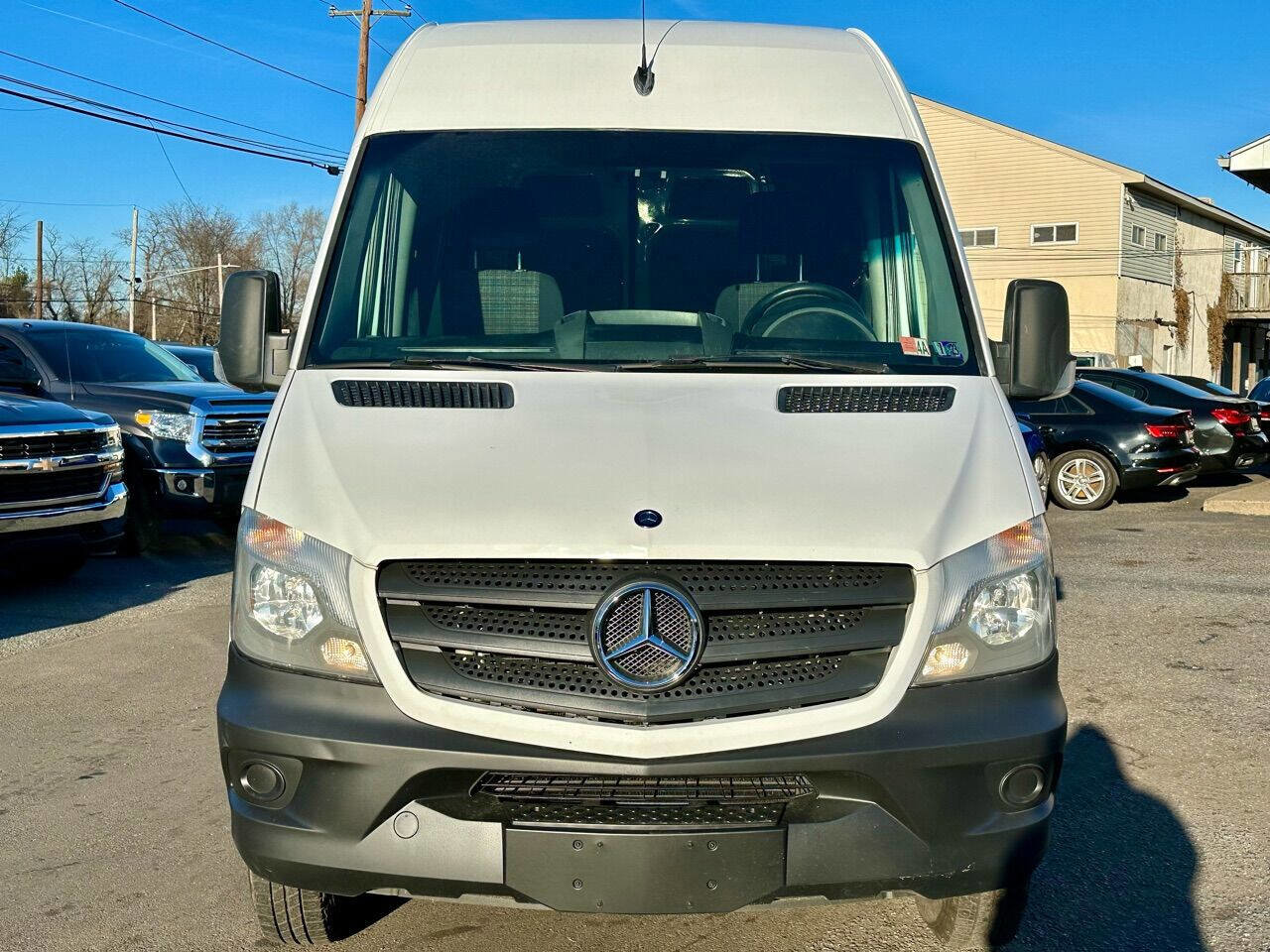 Used 2015 Mercedes-Benz Sprinter 3500 image 2