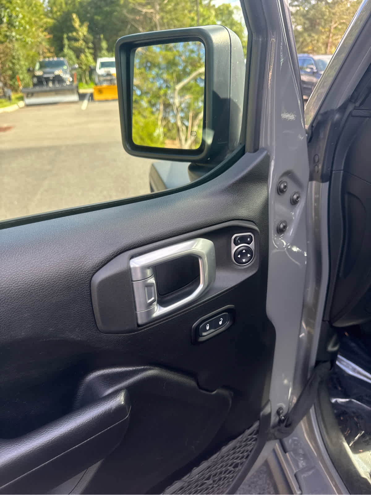 Certified 2021 Jeep Wrangler Willys image 15