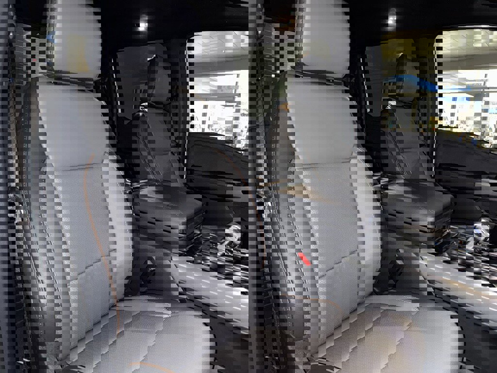 New 2025 Ford F150 Lariat w/ Equipment Group 501A Mid image 41