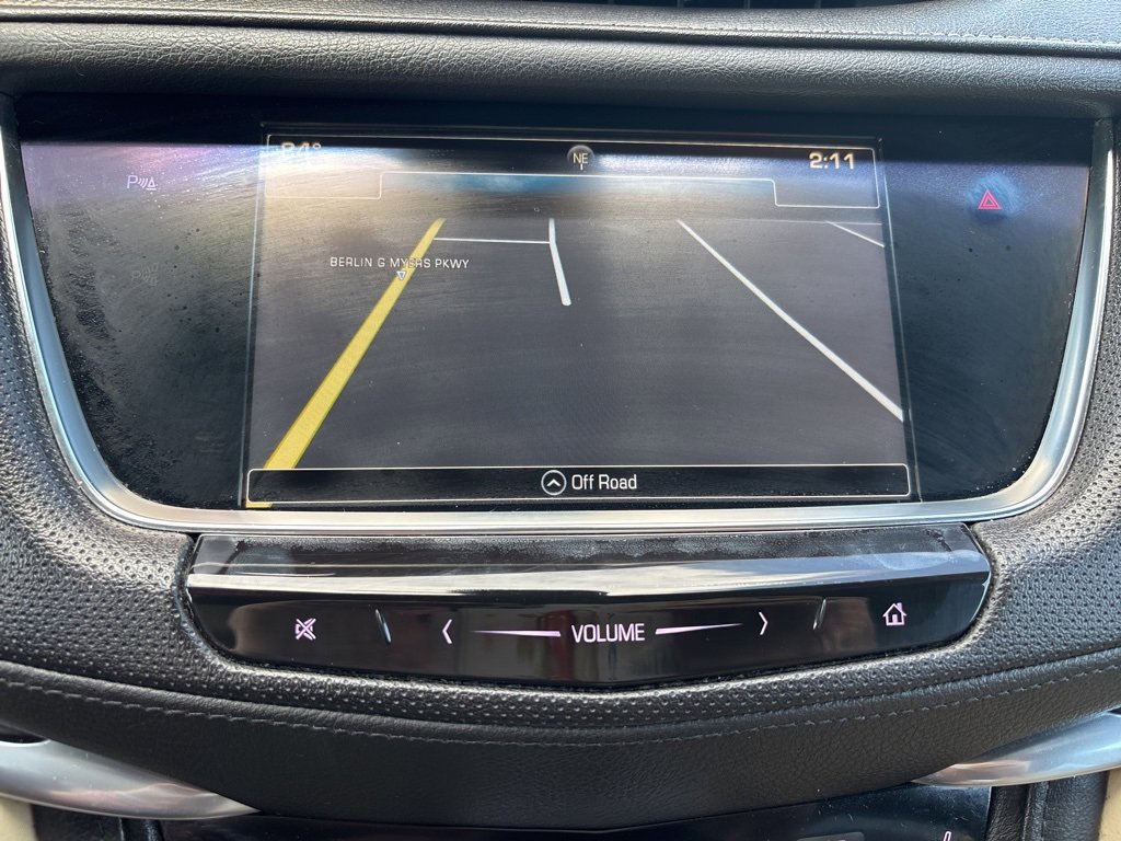 Used 2018 Cadillac XT5 Luxury w/ Driver Awareness Package image 38