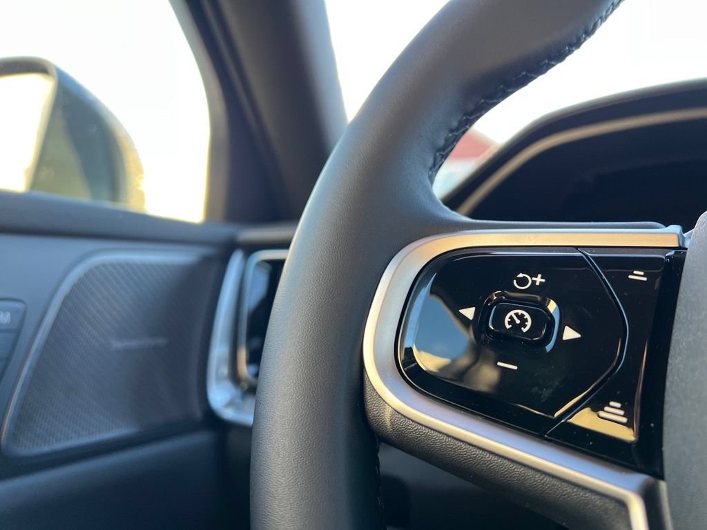 New 2026 Volvo V60 B5 Cross Country Ultra w/ Protection Package Premier AWD/4WD image 13