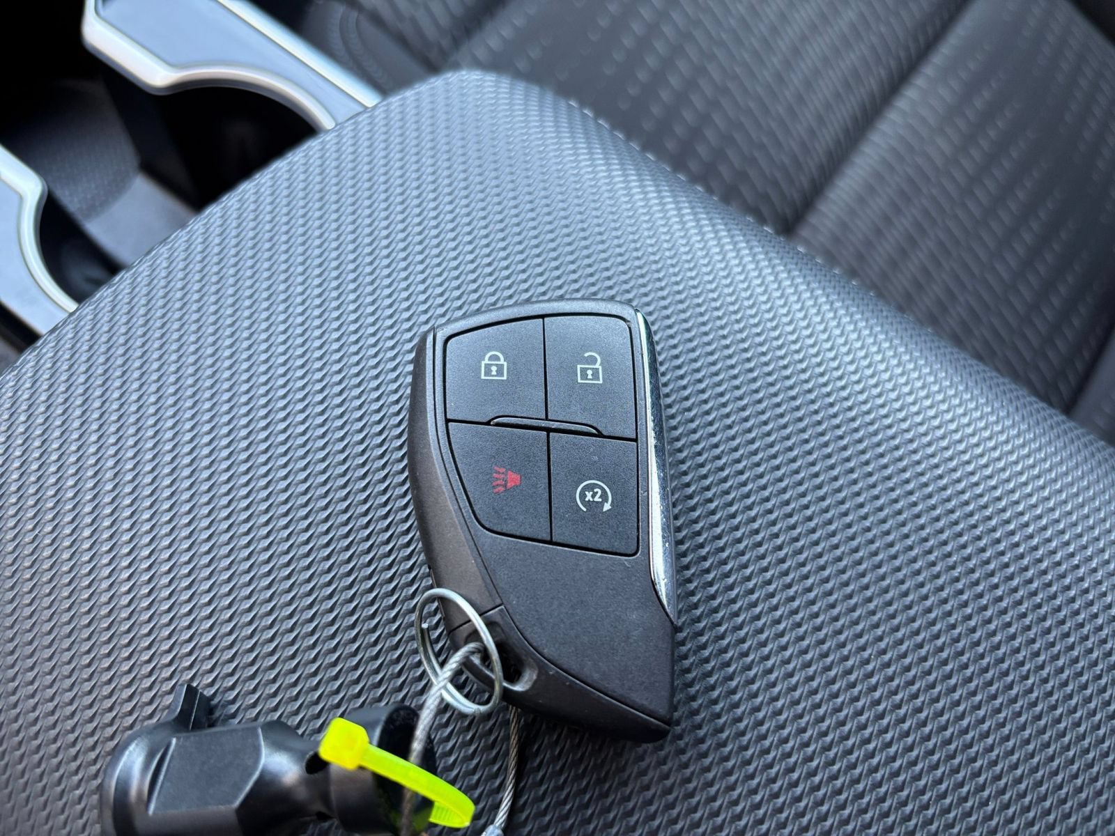 Used 2025 Chevrolet Equinox LT FWD image 21