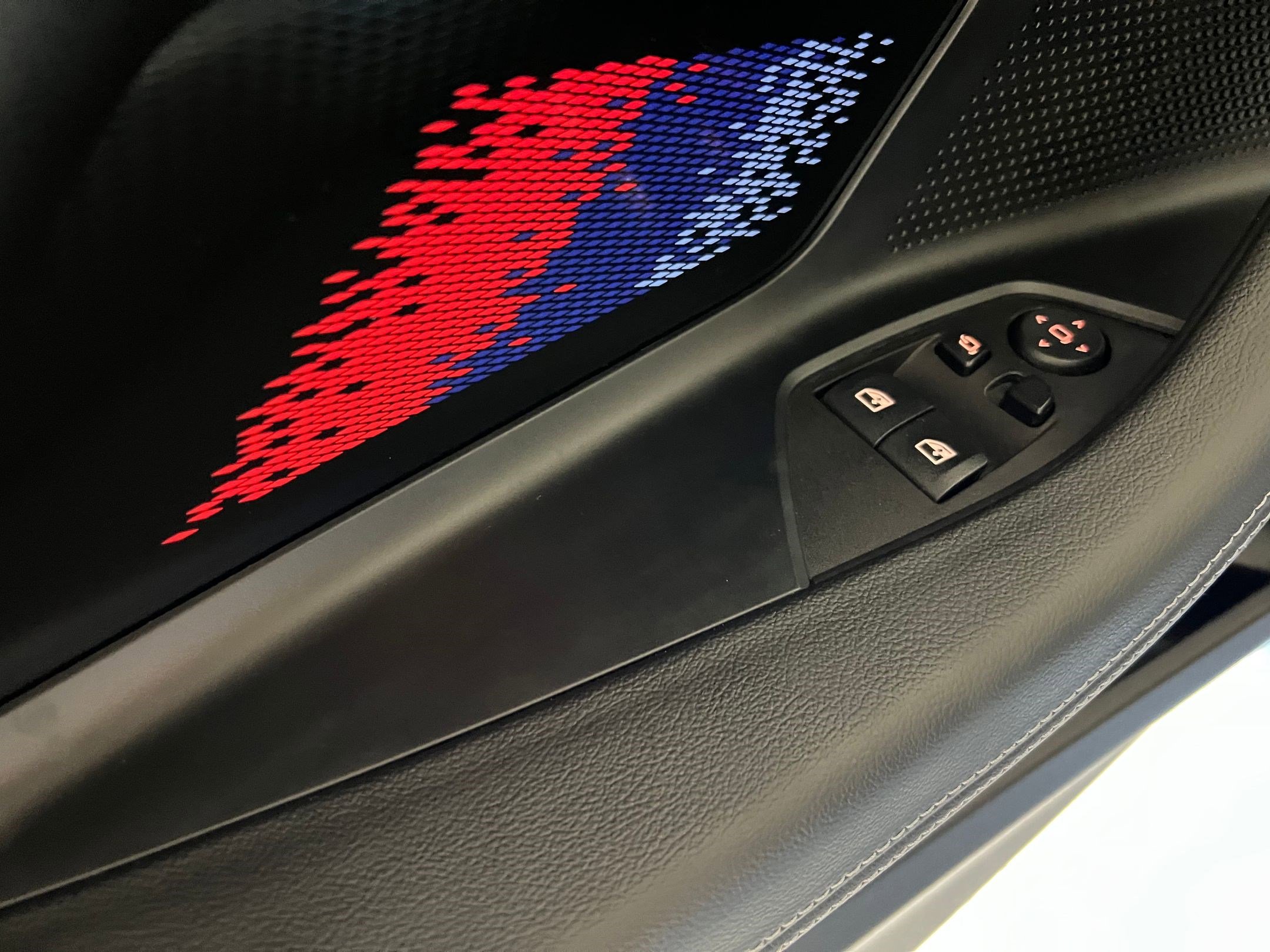 Used 2023 BMW M2 image 12